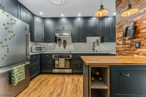 78 Westchester Ter, Annandale, NJ 08801