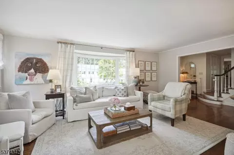 11 Hickory Rd, Summit, NJ 07901 photo 3