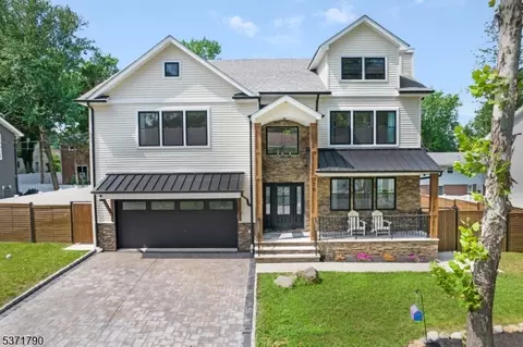 76 Glen Ave, Roseland, NJ 07068