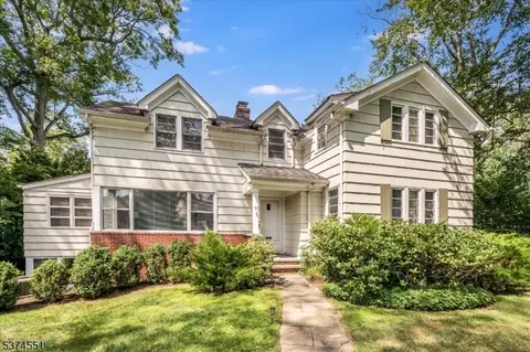 11 Inwood Rd, Short Hills, NJ 07078