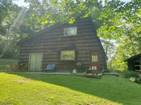 54 Lenape Rd, Andover, NJ 07821
