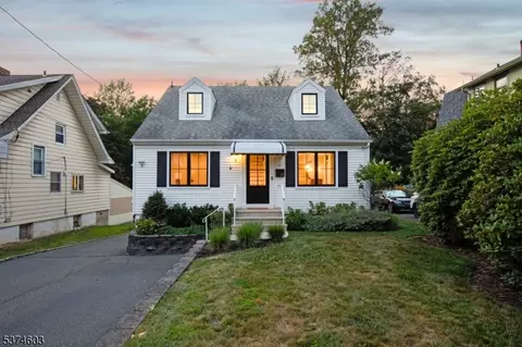 25 Ferndale Rd, North Caldwell, NJ 07006