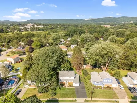 105 Pleasant View Rd, Hackettstown, NJ 07840 photo 2