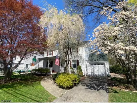 113 Glenbrook Rd, Morris Plains, NJ 07950