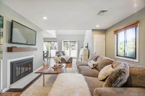 34 Cerone Ct, West Orange, NJ 07052