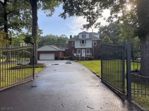 47 Woods Rd, Hillsborough, NJ 08844