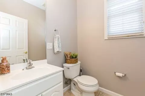 87-03 Centre St #3, Nutley, NJ 07110 photo 6