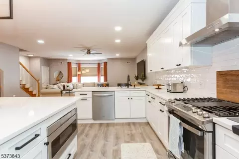 87-03 Centre St #3, Nutley, NJ 07110 photo 11