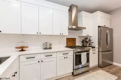 87-03 Centre St #3, Nutley, NJ 07110 photo 9