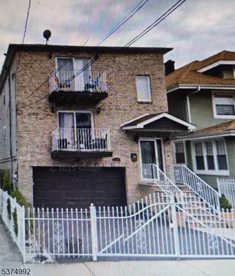 134 Lehigh Ave, Newark, NJ 07112
