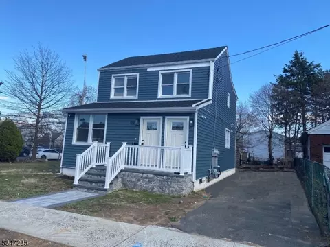 60 Laurel St, Paterson, NJ 07522