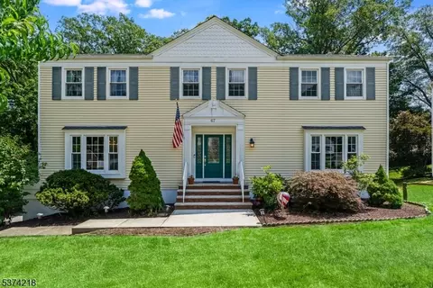 67 Hendricks Dr, Morris Plains, NJ 07950