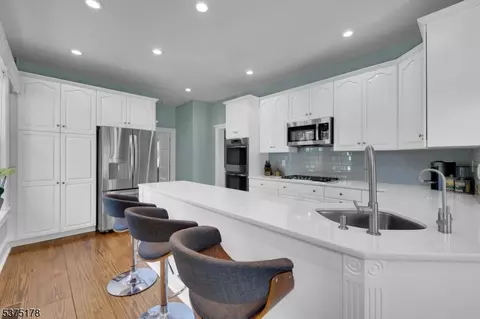 39 Mendham Rd, Gladstone, NJ 07934 photo 8