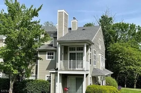 1114 Hyde Park Ct #1114, Mahwah, NJ 07430