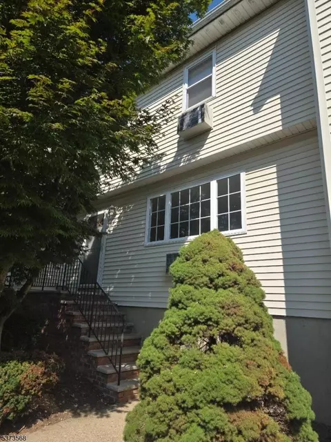 322 Richard Mine Rd #V2, Wharton, NJ 07885
