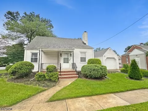 713 E 3rd Ave, Roselle, NJ 07203