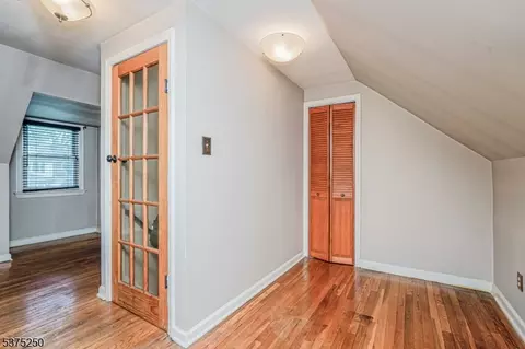 446 E 5th Ave, Roselle, NJ 07203 photo 8