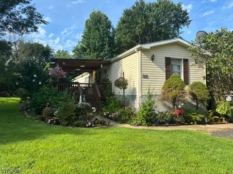 33 Sherwood Park, Long Valley, NJ 07853