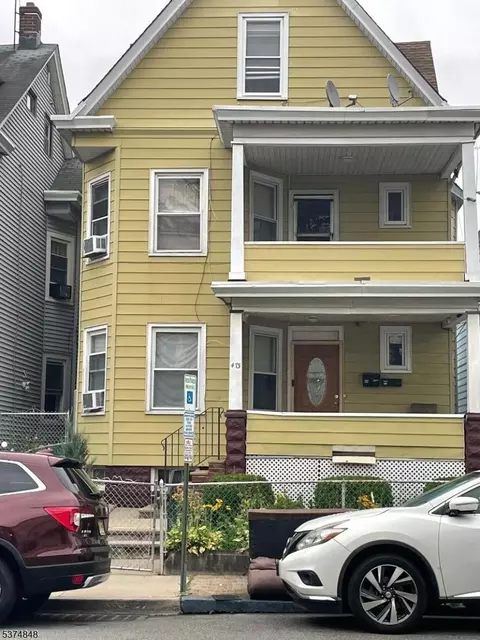 471 E 31st St, Paterson, NJ 07504