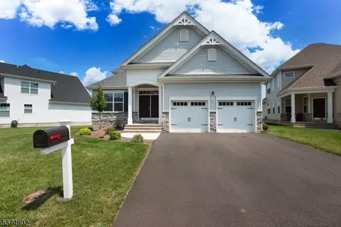 37 Norton Rd, Hillsborough, NJ 08844