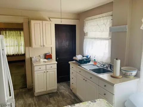 1206 E 2nd St, Plainfield, NJ 07062 photo 3