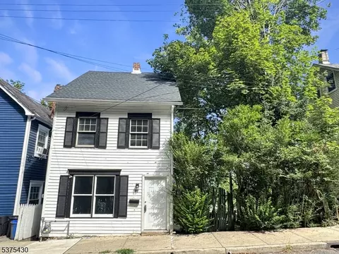 97 Morris St, Phillipsburg, NJ 08865