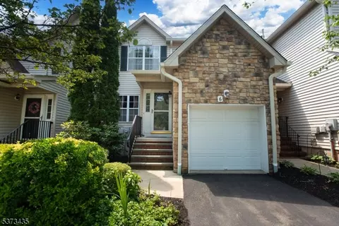 6 Dewitt Ln, Hillsborough, NJ 08844