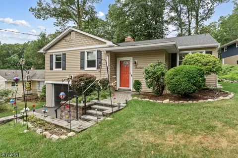 14 Mohawk Ave, Rockaway, NJ 07866