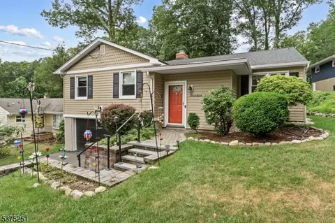 14 Mohawk Ave, Rockaway, NJ 07866
