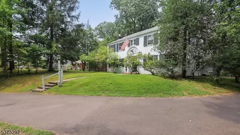 1045 Oak Ln, Plainfield, NJ 07060 photo 43