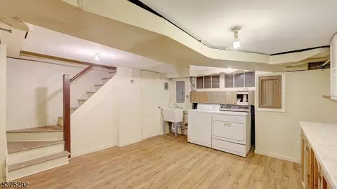 1045 Oak Ln, Plainfield, NJ 07060 photo 35