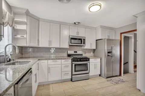 413 Pemberton Ave, Plainfield, NJ 07060 photo 9