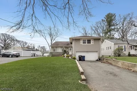 413 Pemberton Ave, Plainfield, NJ 07060 photo 2