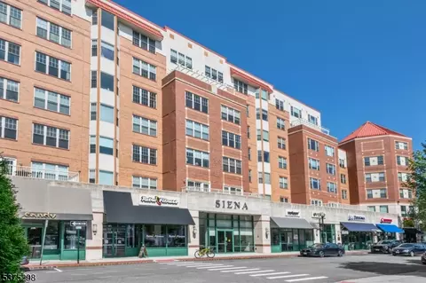 48 S Park St #617, Montclair, NJ 07042