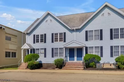 3 Oak St, Rockaway, NJ 07866