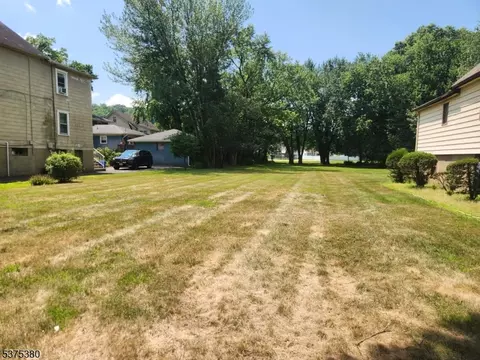 69 Van Pelt Pl, Little Falls Twp, NJ 07424