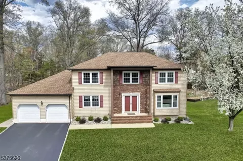 424 Covert Ct, Hillsborough, NJ 08844