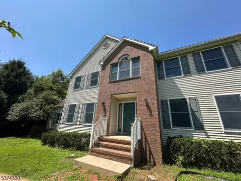 3 Van Fleet Rd, Neshanic Station, NJ 08853