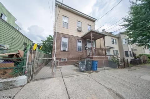 25 N York St, Paterson, NJ 07524