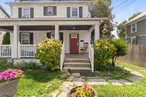 79 W Stewart St, Washington, NJ 07882