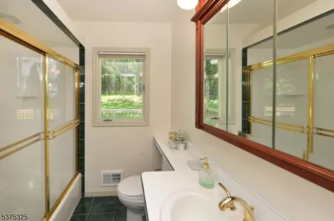 122 Balsam Rd, Wayne, NJ 07470 photo 18