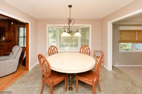 122 Balsam Rd, Wayne, NJ 07470 photo 9