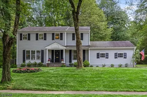 43 Sherbrooke Dr, Florham Park, NJ 07932