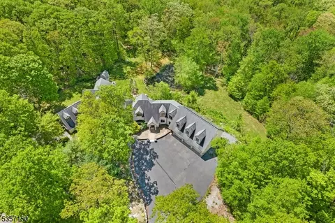 134 Milton Rd, Sparta, NJ 07871