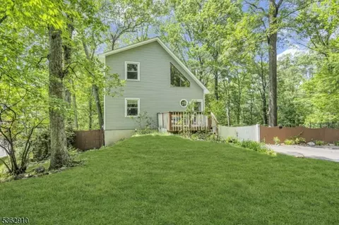 72 Quenby Mountain Rd, Great Meadows, NJ 07838