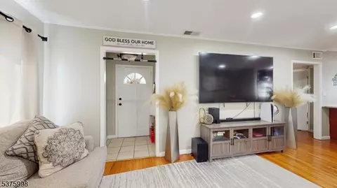 229 Old Post Rd, Edison, NJ 08817 photo 8