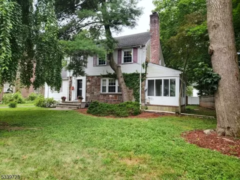 67 Abbotsford Rd, North Plainfield, NJ 07062
