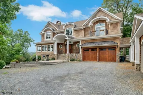 656 Lakeside Ave, Byram Township, NJ 07821