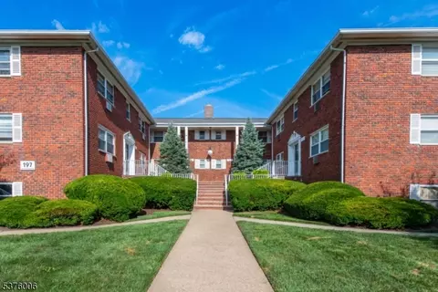 197 N Beverwyck Rd, Parsippany-troy Hills Twp, NJ 07034