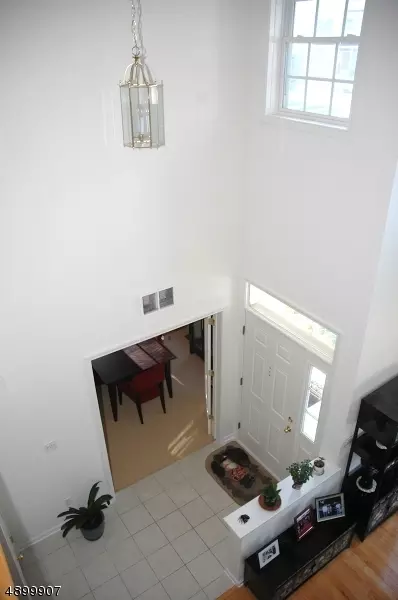 252 Levinberg Ln, Wayne, NJ 07470 photo 16